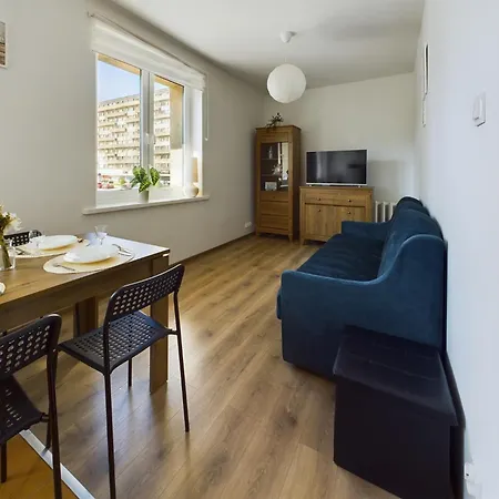 Apartment Centrum Abrahama 15 Minut Pieszo Od Plazy Miejskiej By Renters Gdynia