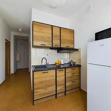 Apartment Centrum Abrahama 15 Minut Pieszo Od Plazy Miejskiej By Renters